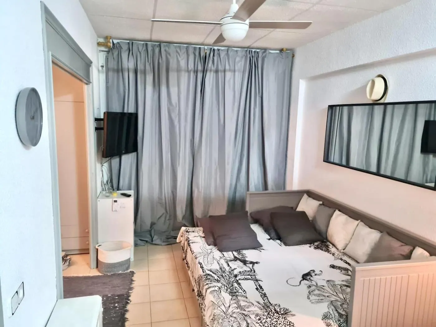 Apartbeach Adriatico 111 Climatizado Y Vistas Playa La Pineda Spain