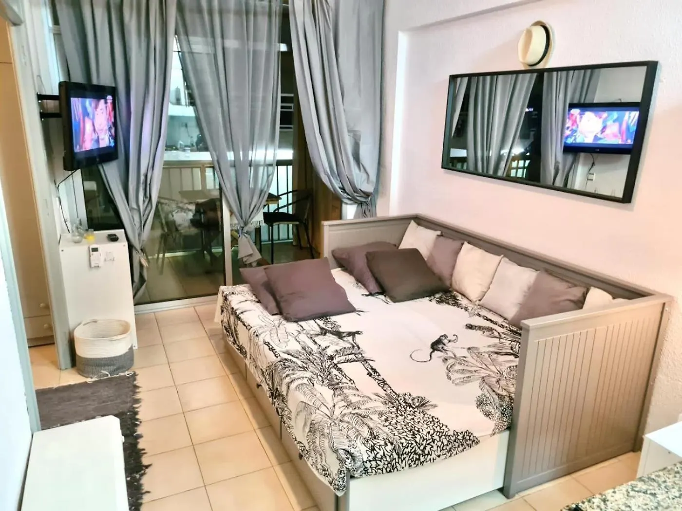Apartbeach Adriatico 111 Climatizado Y Vistas Playa La Pineda Apartment